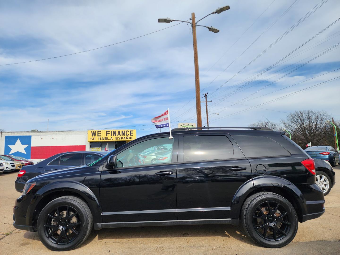 2016 BLACK /BLACK Dodge Journey SXT (3C4PDDBG0GT) with an 3.6L V6 DOHC 24V engine, 6A transmission, located at 2660 S.Garland Avenue, Garland, TX, 75041, (469) 298-3118, 32.885551, -96.655602 - Welcome to DallasAutos4Less, one of the Premier BUY HERE PAY HERE Dealers in the North Dallas Area. We specialize in financing to people with NO CREDIT or BAD CREDIT. We need proof of income, proof of residence, and a ID. Come buy your new car from us today!! This is a SUPER CLEAN 2016 DODGE JOUR - Photo#6